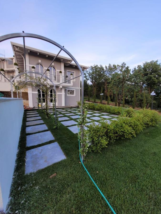 Tenuta Santo Stefano Azienda Agrituristica Santo Stefano del Sole Exterior foto